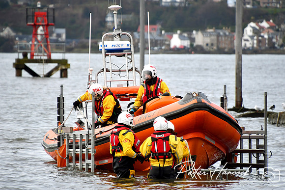 RNLI - Queensferry Loony Dook 0095