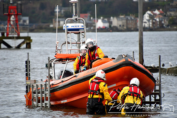 RNLI - Queensferry Loony Dook 0099