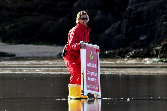 R.N.L.I Lifeguards Perranporth Autumn 2023 - 0107