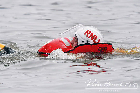 RNLI - Queensferry Loony Dook 0015