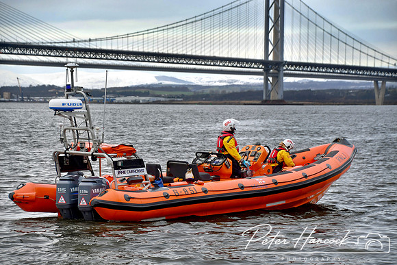 RNLI - Queensferry Loony Dook 0072