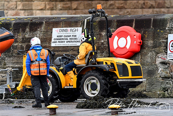 RNLI - Queensferry Loony Dook 0110