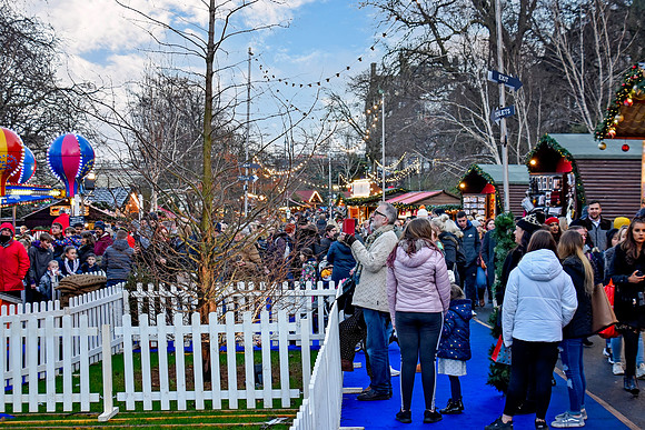 Edinburgh Christmas by Day - 169