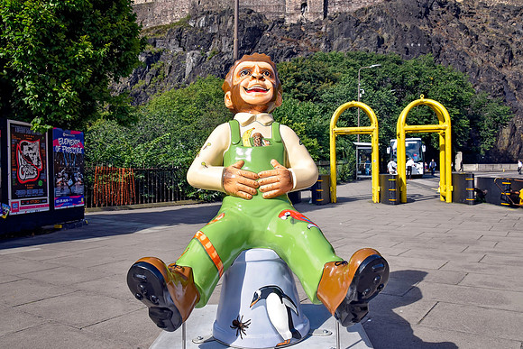 Cheeky Monkey 1 - Johnston Terrace - Mark Johnson-