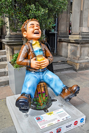Choose Life 1 - George Street - Mandii Pope