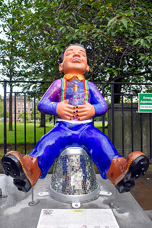 Eye to the Telescope 1 - St Andrews Square - Alison Soye