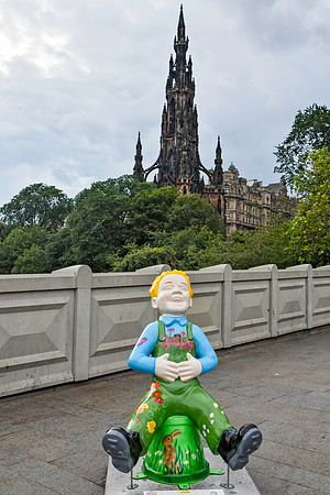 Natural Healing 10 - Waverley Bridge - Valerie Duncan