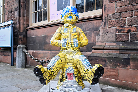 New Town Wullie 8 - The Portrait Gallery - Edinburgh Sketcher