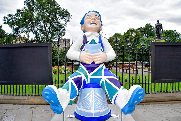 Oor Crossing 12 - Stacey Adam - Princes Street Piper