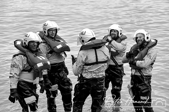 RNLI - Queensferry Loony Dook 0052