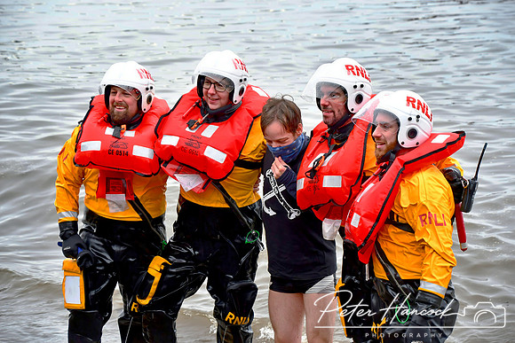 RNLI - Queensferry Loony Dook 0049