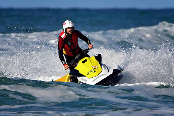 R.N.L.I Lifeguards Perranporth Autumn 2023 - 0013