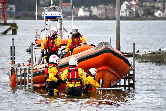 RNLI - Queensferry Loony Dook 0096