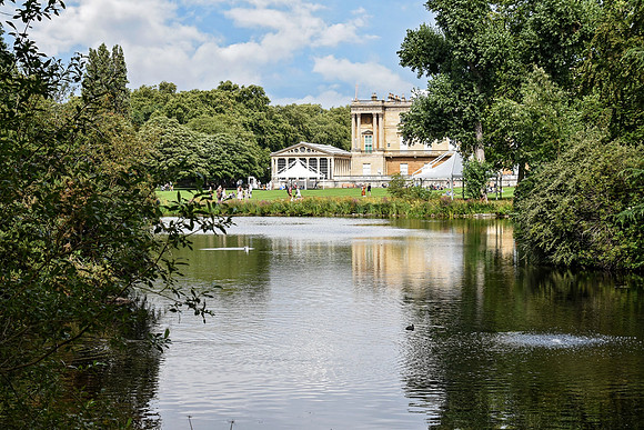 Buckingham Palace Gardens 164