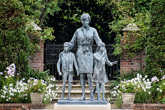 KensingtonPalaceandGardens111