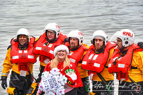 RNLI - Queensferry Loony Dook 0053