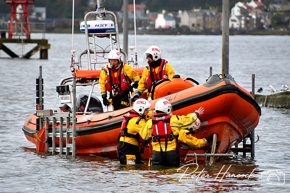 RNLI - Queensferry Loony Dook 0097