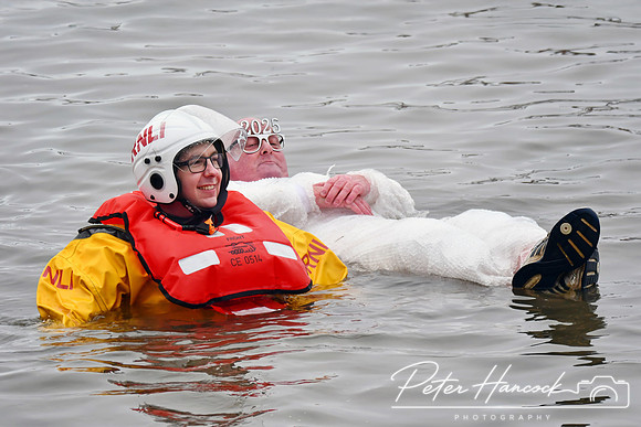 RNLI - Queensferry Loony Dook 0024