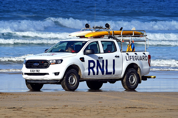 R.N.L.I Lifeguards Perranporth Autumn 2023 - 0005