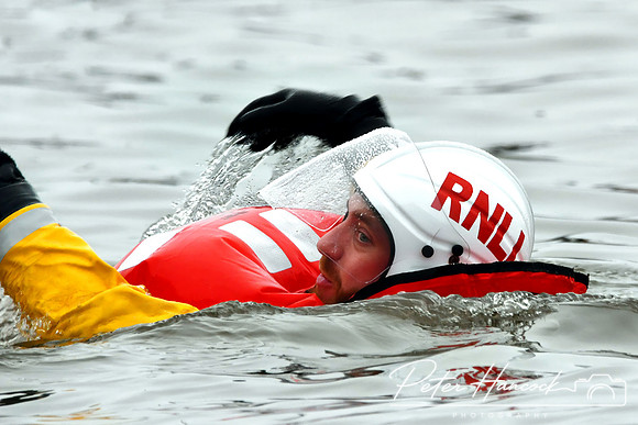 RNLI - Queensferry Loony Dook 0013